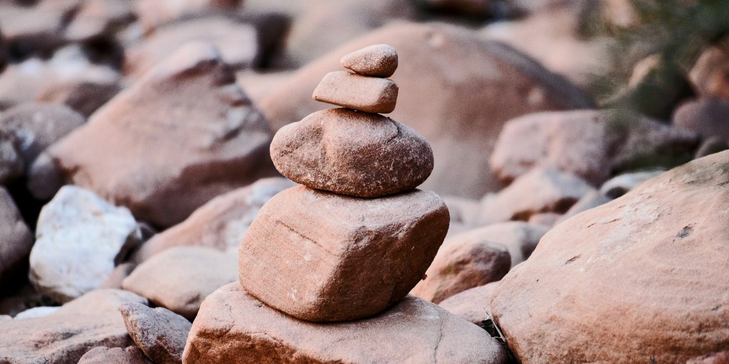 debby-hudson-bAYP_kAtNWg-unsplash (1)
